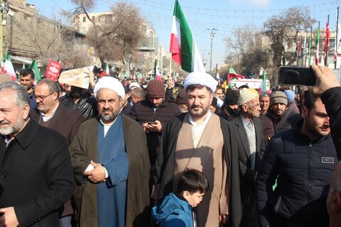 تصاویر / راهپیمایی یوم الله 22 بهمن در قزوین