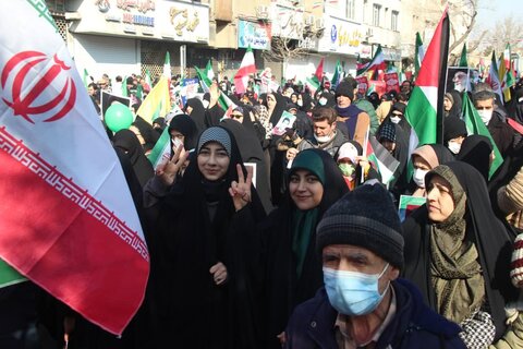 تصاویر / راهپیمایی یوم الله 22 بهمن در قزوین