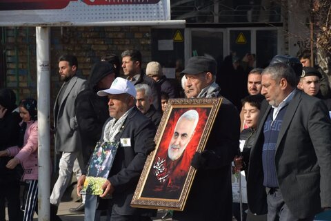 تصاویر/ حضور پرشور اقشار مختلف مردم شهرستان شوط در راهپیمایی ۲۲ بهمن ماه