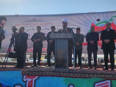 تصاویر/ تصاویر/راهپیمایی ۲۲ بهمن در شهرستان چایپاره