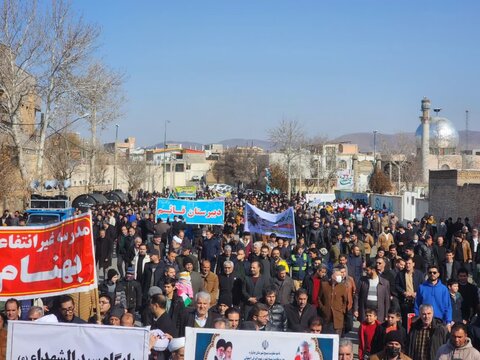 تصاویر/ تصاویر/راهپیمایی ۲۲ بهمن در شهرستان چایپاره