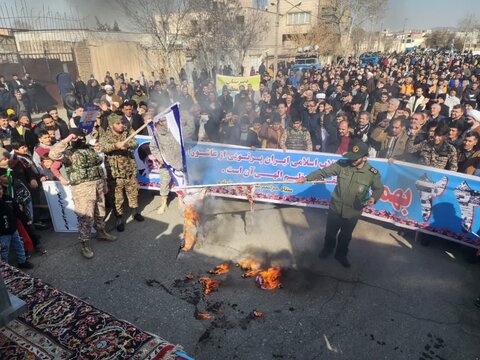 تصاویر/ تصاویر/راهپیمایی ۲۲ بهمن در شهرستان چایپاره