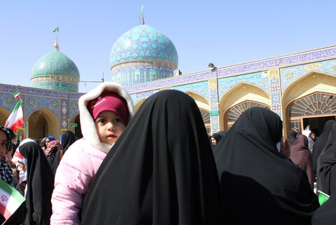 حضور کودکان و نوجوانان در راهپیمایی شهر جوپار