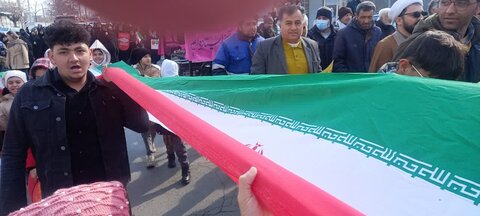 تصاویر/ حضور مردم شهر محمدیار در راهپیمایی روز یوم الله 22 بهمن