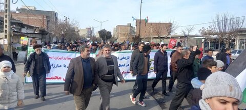 تصاویر/ حضور مردم شهر محمدیار در راهپیمایی روز یوم الله 22 بهمن
