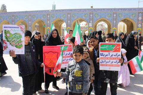 حضور کودکان و نوجوانان در راهپیمایی شهر جوپار