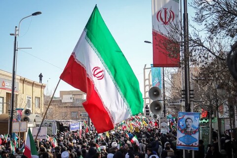 تصاویر/ راهپیمایی مردم زنجان در ۲۲ بهمن