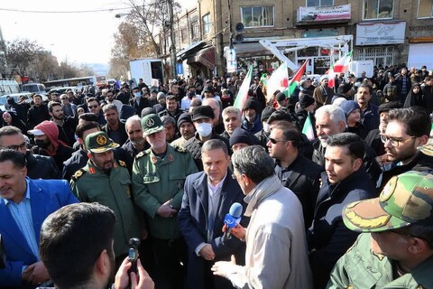 تصاویر/ راهپیمایی مردم زنجان در ۲۲ بهمن