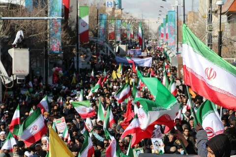 تصاویر/ راهپیمایی مردم زنجان در ۲۲ بهمن