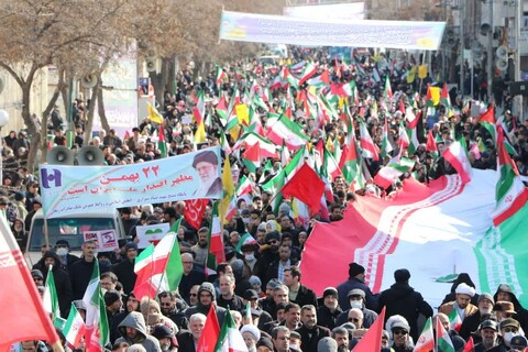 تصاویر/ راهپیمایی مردم زنجان در ۲۲ بهمن