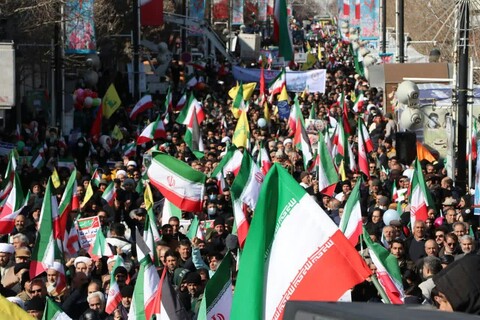 تصاویر/ راهپیمایی مردم زنجان در ۲۲ بهمن