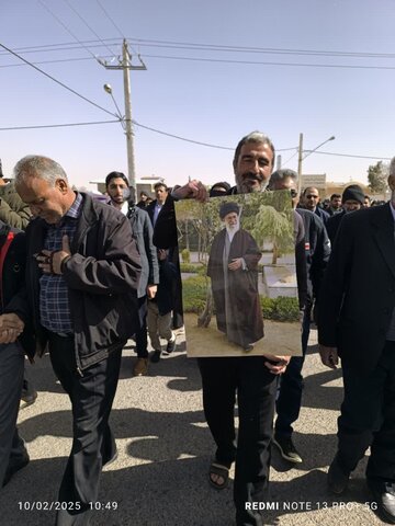 تصاویر راهپیمایی ۲۲ بهمن در شهر محی آباد