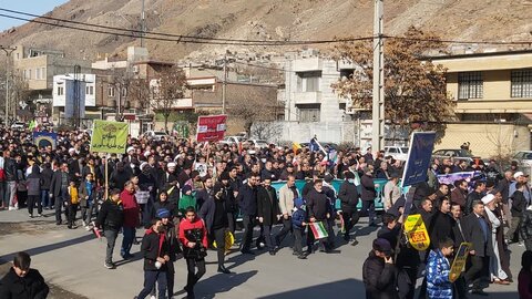 تصاویر/ مراسم راهپیمایی روز 22 بهمن در ماکو