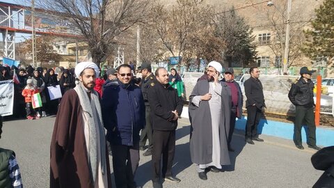 تصاویر/ مراسم راهپیمایی روز 22 بهمن در ماکو