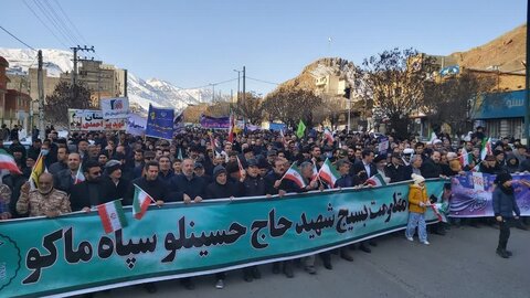 تصاویر/ مراسم راهپیمایی روز 22 بهمن در ماکو