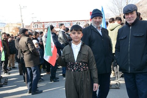 تصاویر/ مراسم راهپیمایی روز 22 بهمن در ماکو