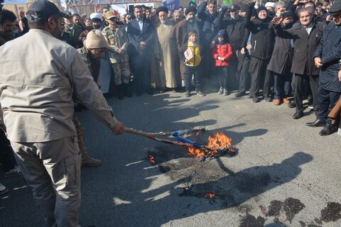 تصاویر/ مراسم راهپیمایی روز 22 بهمن در ماکو