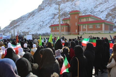 تصاویر/ مراسم راهپیمایی روز 22 بهمن در ماکو