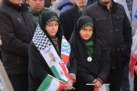 تصاویر/ مراسم راهپیمایی روز 22 بهمن در ماکو