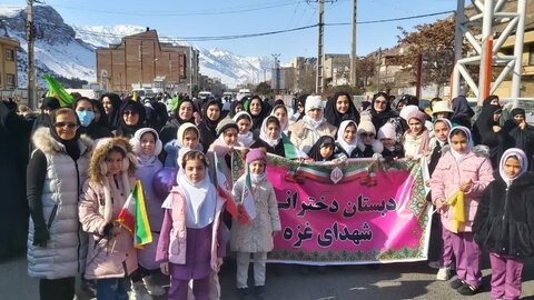 تصاویر/ مراسم راهپیمایی روز 22 بهمن در ماکو