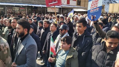 تصاویر/ مراسم راهپیمایی روز 22 بهمن در ماکو