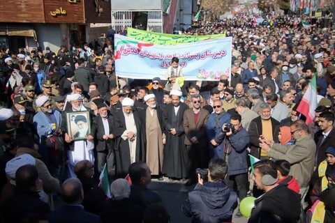 تصاویر/ راهپیمایی بزرگ یوم الله ۲۲ بهمن در شهرستان سمنان