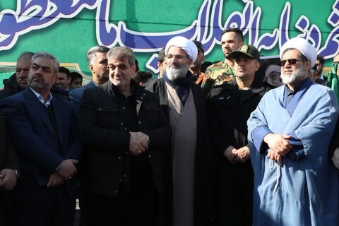 تصاویر/ راهپیمایی بزرگ یوم الله ۲۲ بهمن در شهرستان سمنان