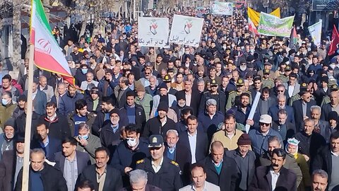 تصاویری از حضور حماسی مردم نورآباد در راهپیمایی یوم الله ۲۲ بهمن