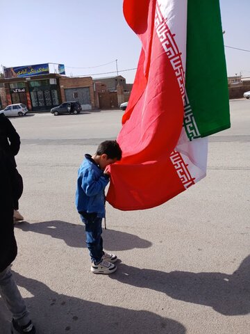 تصاویر کودکان در راهپیمایی شهر زنگی آباد