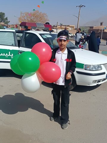 تصاویر کودکان در راهپیمایی شهر زنگی آباد