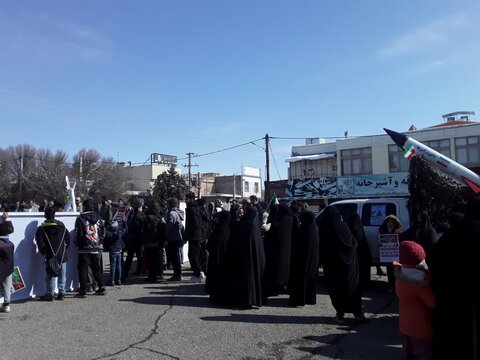 تصاویر/برگزاری باشکوه راهپیمایی ۲۲ بهمن ۱۴۰۳ شهرستان غرق آباد