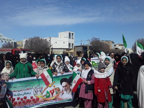 تصاویر/برگزاری باشکوه راهپیمایی ۲۲ بهمن ۱۴۰۳ شهرستان غرق آباد