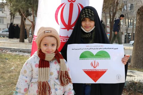 تصاویر راهپیمایی یوم الله ۲۲ بهمن در بروجرد