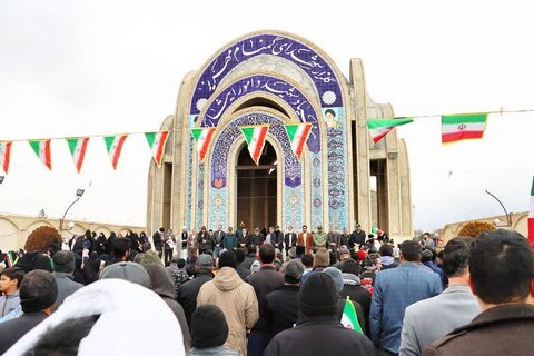 تصاویر/ خروش مردم مهریز در ۲۲بهمن۱۴۰۳