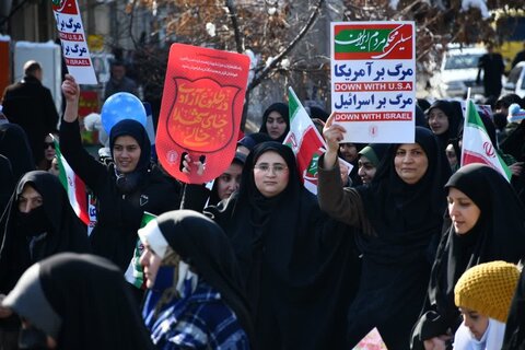 تصاویر/ حضور گسترده مردم انقلابی شهرستان سلماس در راهپیمایی 22 بهمن ۱۴۰۳