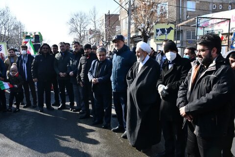 تصاویر/ حضور گسترده مردم انقلابی شهرستان سلماس در راهپیمایی 22 بهمن ۱۴۰۳