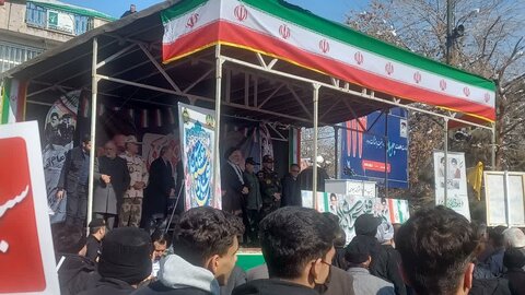 تصاویر/ حضور گسترده مردم انقلابی شهرستان سلماس در راهپیمایی 22 بهمن ۱۴۰۳