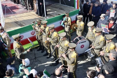تصاویر/ حضور گسترده مردم انقلابی شهرستان سلماس در راهپیمایی 22 بهمن ۱۴۰۳