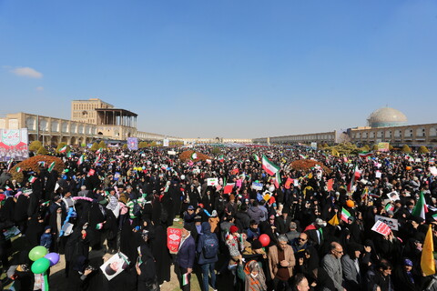 تصاویر / راهپیمایی یوم‌الله ۲۲ بهمن در اصفهان‎