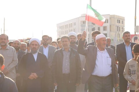 راهپیمایی ۲۲ بهمن در چغادک به روایت تصویر