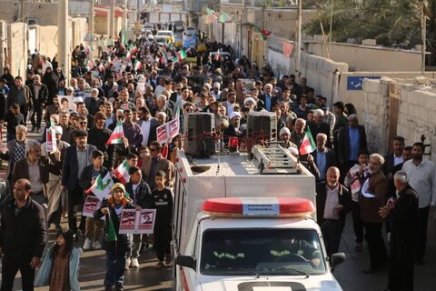 راهپیمایی ۲۲ بهمن در چغادک به روایت تصویر