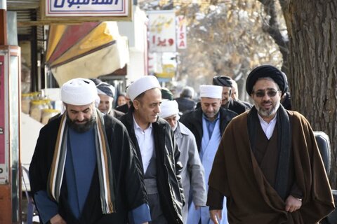 تصاویر/ حضور روحانیون شیعه و اهل سنت ارومیه در راهپیمایی یوم الله 22 بهمن