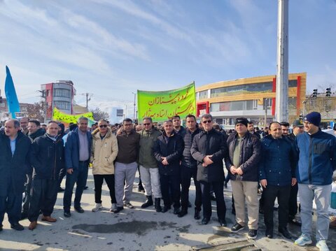 تصاویر/ راهپیمایی مردم شهرستان پیرانشهر در 22 بهمن
