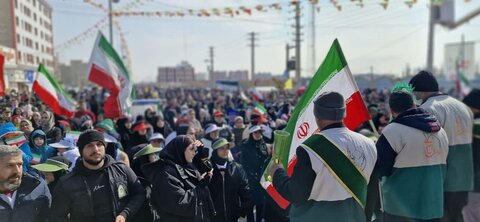 حضور پرشور مردم شهرستان ملارد تهران در راهپیمایی روز ۲۲ بهمن