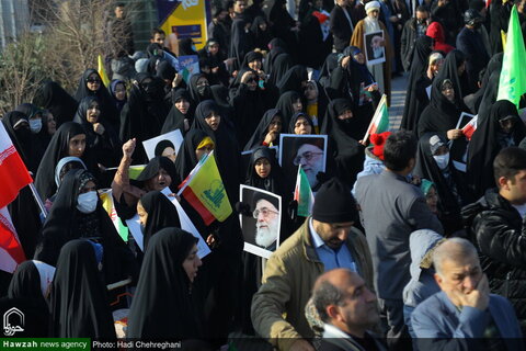 Photos/ Participation enthousiaste des habitants de Qom à la marche du 22 Bahman