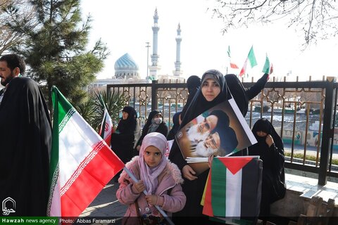 Photos/ Participation enthousiaste des habitants de Qom à la marche du 22 Bahman