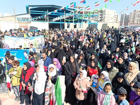 حضور مسئولان و مردم بخش شریف آباد در راهپیمایی ۲۲ بهمن