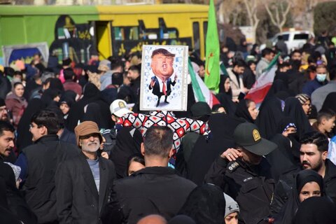 حضور پرشور مردم شهرستان پاکدشت در راهپیمایی جشن ۴۶ سالگی انقلاب