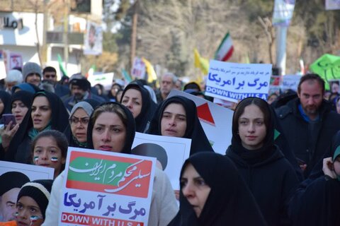 حضور پرشور مردم شهرستان پاکدشت در راهپیمایی جشن ۴۶ سالگی انقلاب