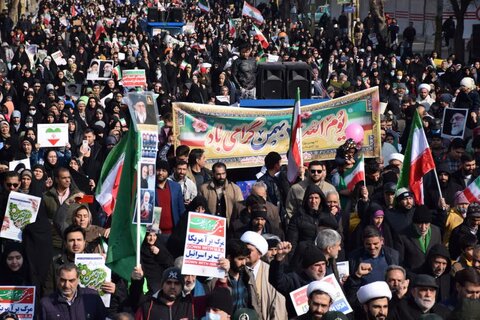 حضور پرشور مردم شهرستان پاکدشت در راهپیمایی جشن ۴۶ سالگی انقلاب